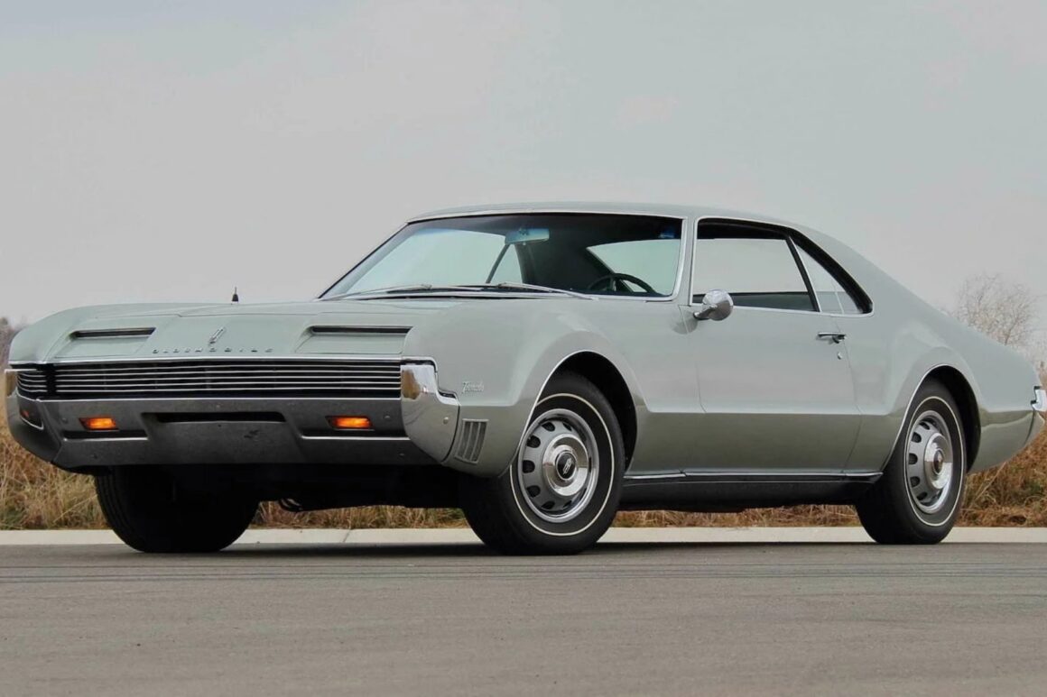 Oldsmobile Toronado