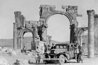 Tourists in Palmyra